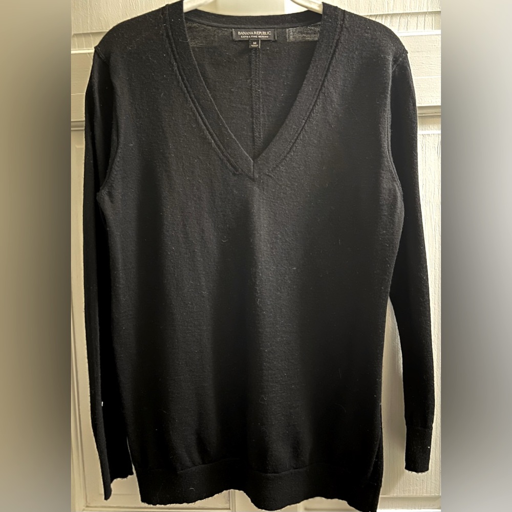 Banana Republic-Black Extra Fine 100% Merino Wool Sweater-Medium